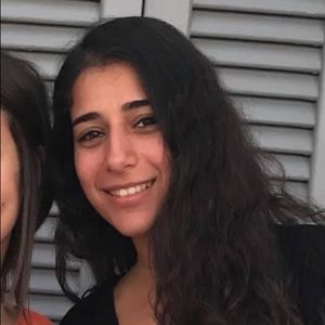 Meet your Posher, Nahed